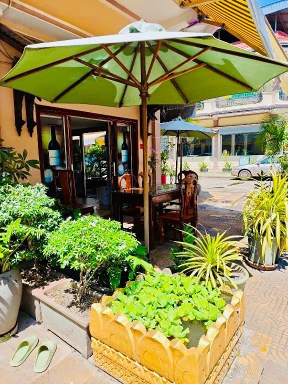 U Dara inn Siem Reap Exteriör bild